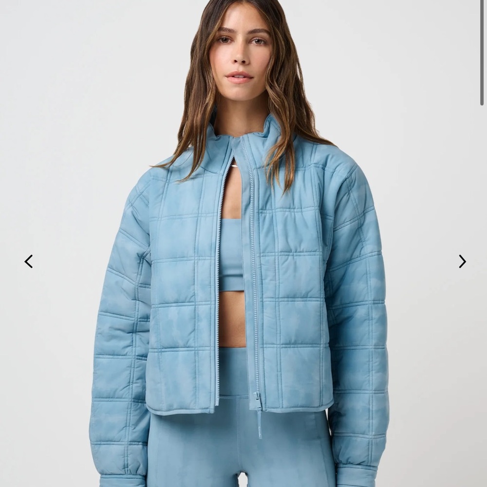 Travis Mathew Women's Light Blue Puffer Jacket